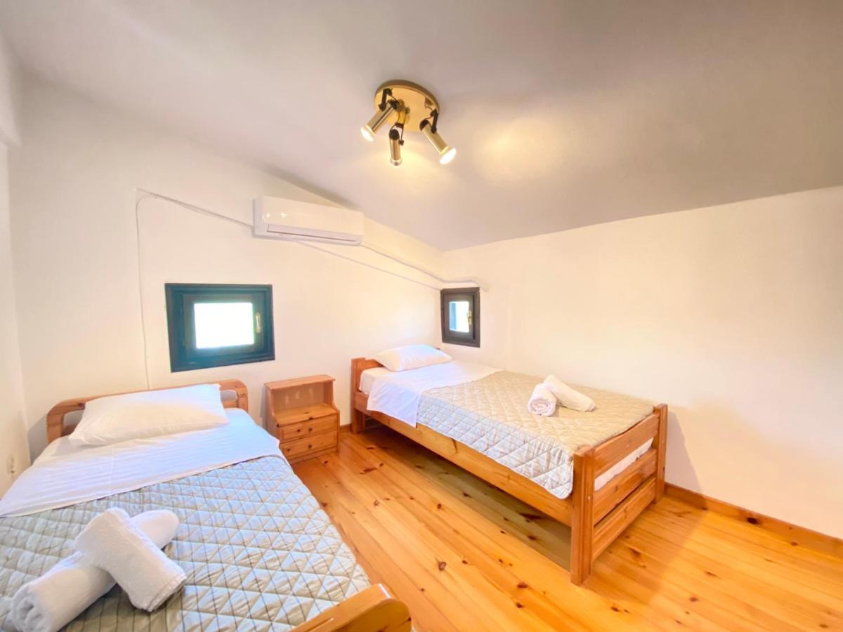 Meltemi Rock House Villa Kalandra Екстериор снимка